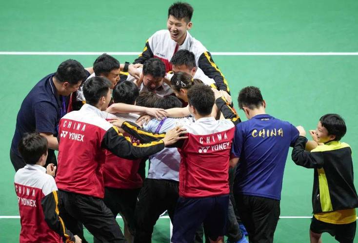 Đồng chí Phan Văn Mãi phát biểu tại hội nghị. Ảnh: VIỆT DŨNG