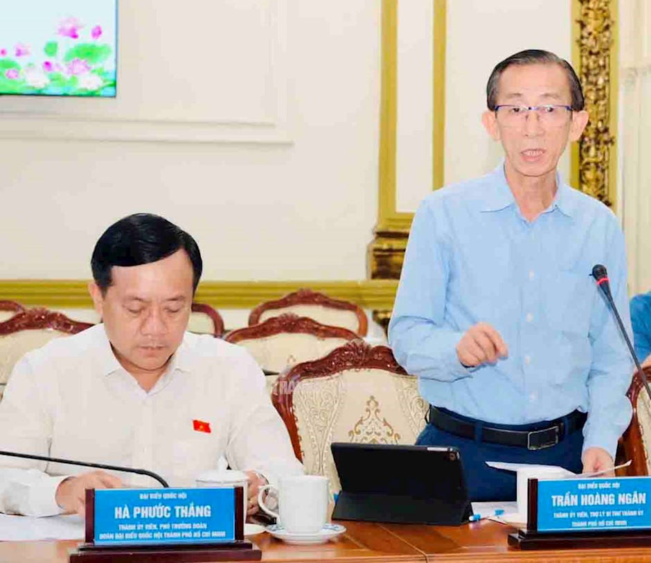 Đồng chí Trần Hoàng Ngân phát biểu tại buổi giám sát