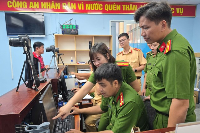 Cấp, đổi giấy phép lái xe tại công an phường, xã, thị trấn ở TPHCM từ 17/3 ảnh 1