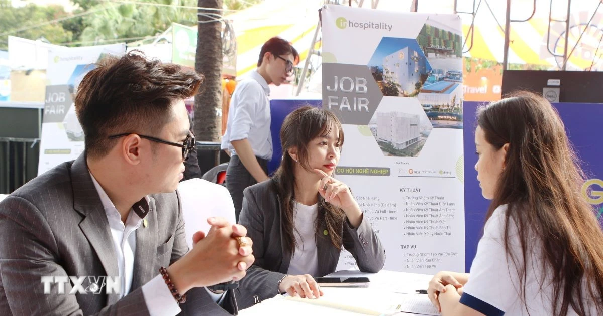 Sàn giao dịch Link Trang Chủ ABC8.COM Chính Thức 2025 TP Hồ Chí Minh tuyển hàng ngàn vị trí, việc làm, thực tập