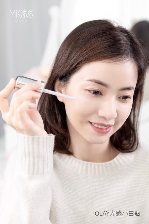 TP.HCM rợp cờ đỏ sao vàng: ‘Nhìn là thấy đầy tự hào’ - Ảnh 5.