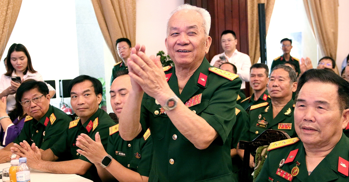 50 chứng nhân Abc8com chuyên nghiệp 24/7 quy tụ về Hội trường Thống Nhất