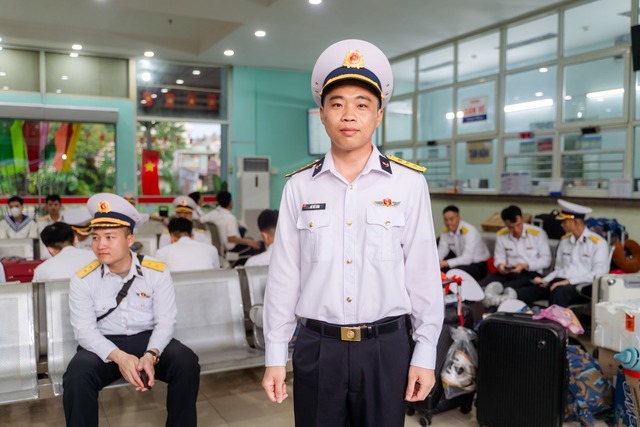 Khối diễu binh A50 tạm biệt TP HCM: 