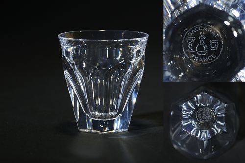 Chợ tự phát trên đường Cô Giang (phường Cầu Ông Lãnh, quận 1) tồn tại nhiều năm qua gây mất trật tự và nguy cơ mất an toàn thực phẩm
