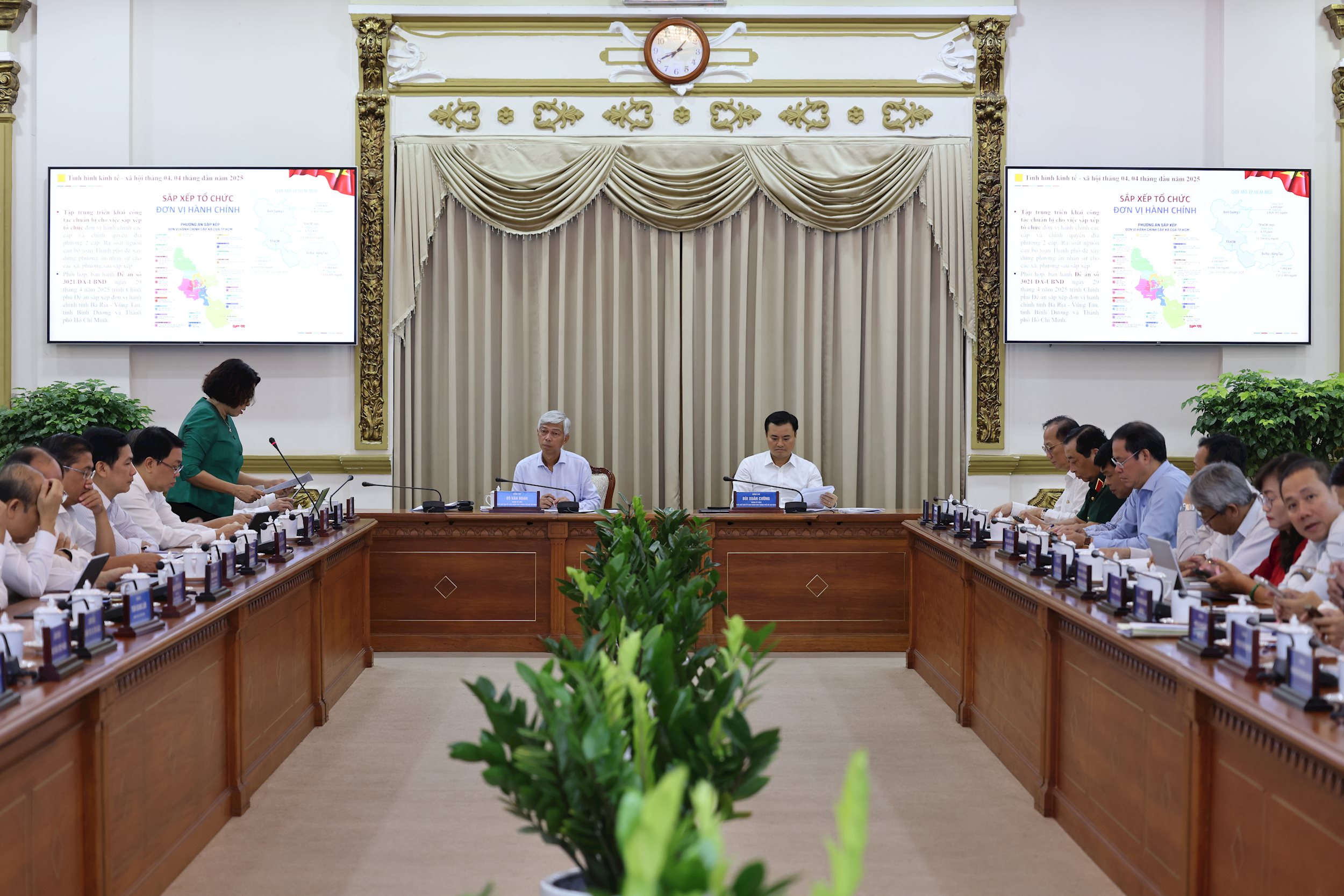 [Hình ảnh ] Phiên họp tình hình kinh tế - xã hội TP. HCM thường kỳ tháng 4/2025