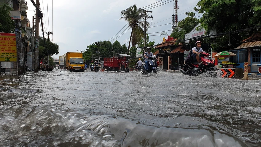 TP.HCM cải tạo hệ thống thoát nước nhiều tuyến đường thường xuyên ngập do mưa