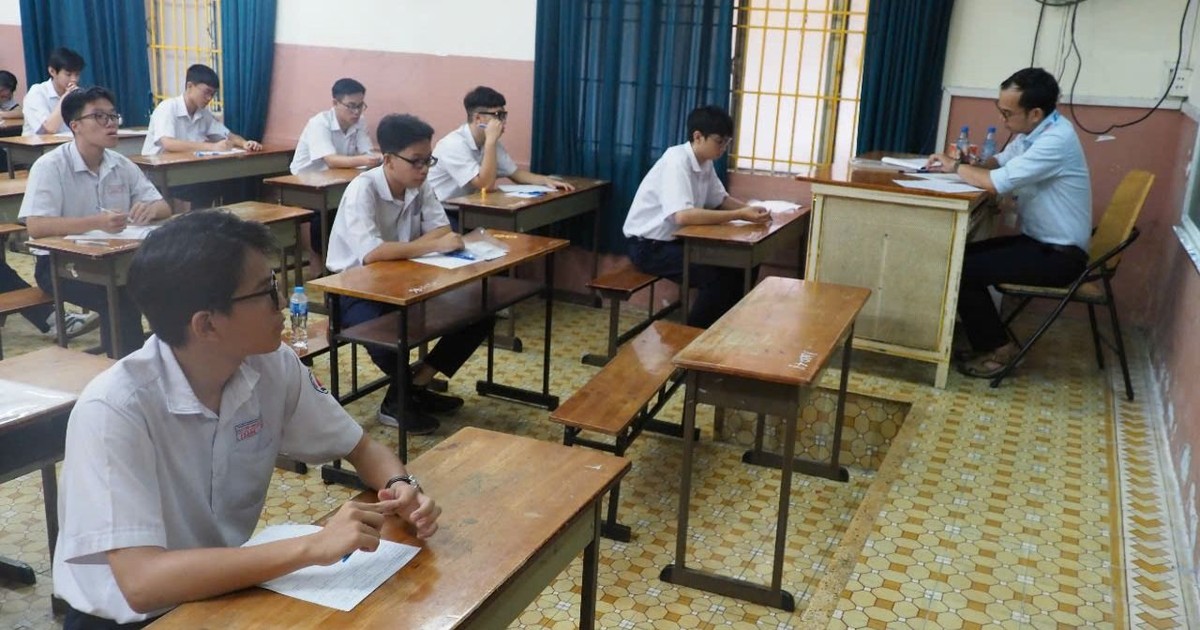 TPHCM: Hơn 97.000 Đăng Ký, Đăng Nhập ABC8 Bao Chặn lớp 12 thi thử tốt nghiệp THPT