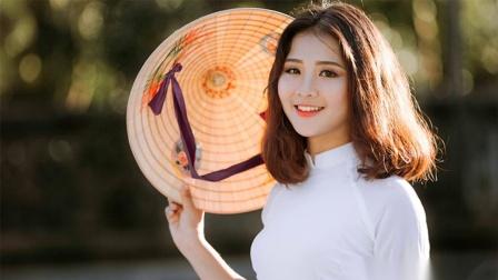 Chấm thi lớp 10 TP.HCM: Đã có điểm 10 môn toán, tiếng Anh - Ảnh 2.