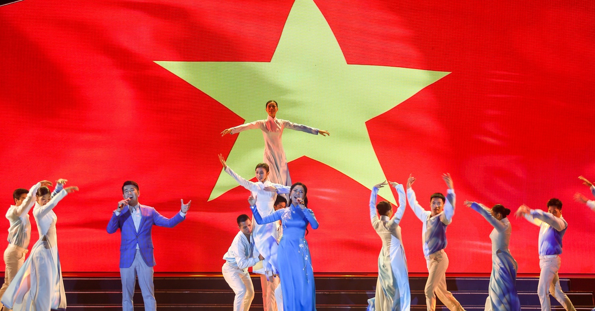 ‘Côn Đảo - Bản hùng ca bất tử’ thu hút đông đảo người dân trong đêm Link Vào Abc8.com Đăng Ký Tặng 88K tri ân