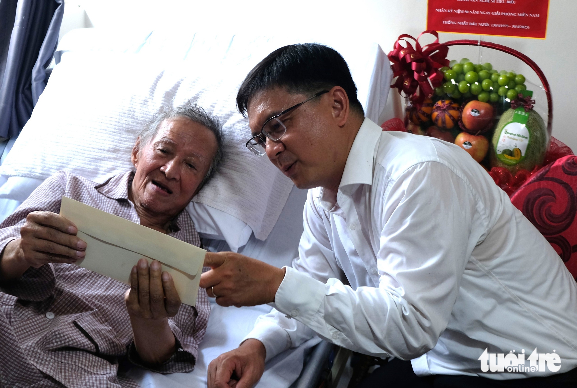 Tri ân các văn nghệ sĩ đóng góp to lớn cho văn hóa Link Vào Abc8.com Đăng Ký Tặng 88K của TP.HCM - Ảnh 4.