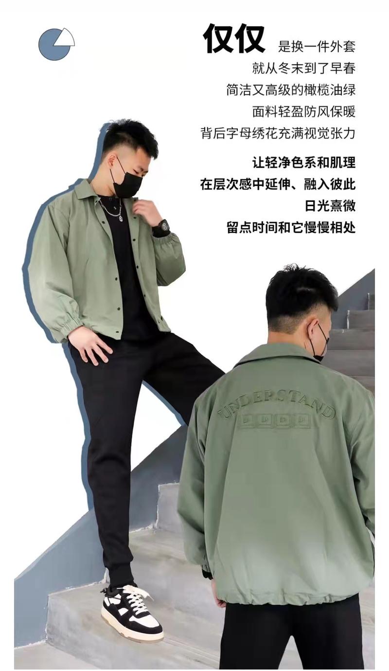 Đồng chí Dương Anh Đức, Ủy viên Ban Thường vụ Thành ủy, Trưởng Ban Tuyên giáo và Dân vận Thành ủy TPHCM, chủ trì Hội thảo “Phát huy vai trò đội ngũ trí thức, văn nghệ sĩ đáp ứng yêu cầu phát triển”. ẢNH: DŨNG PHƯƠNG
