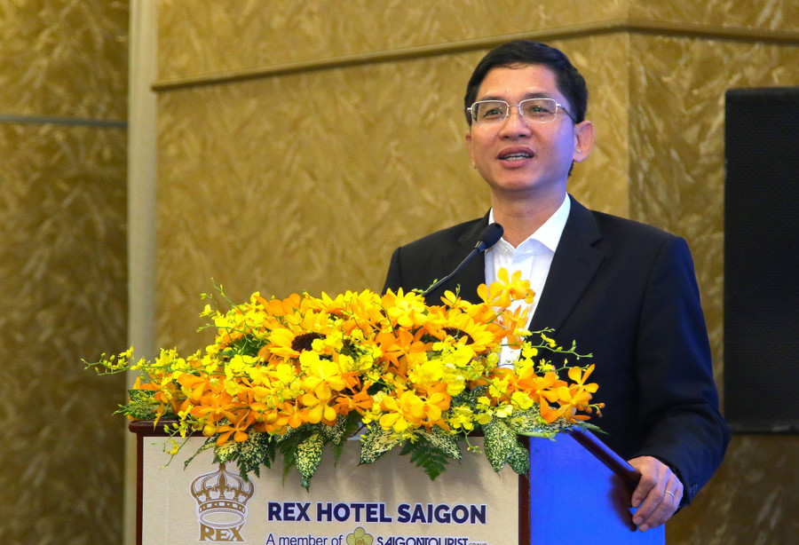 pgs-hoang-cong-gia-khanh.jpg