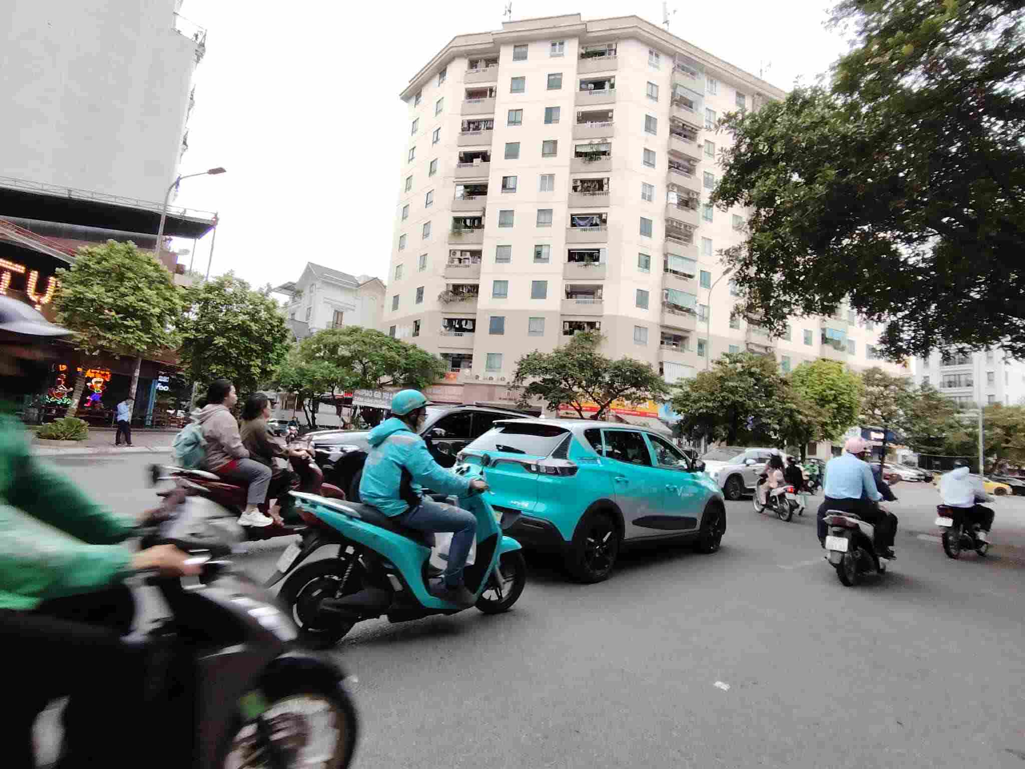 TPHCM và Hà Nội dẫn đầu cả nước về tỉ lệ xe điện hóa