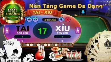 Công an cấp xã đến nhà người dân để thu thập thông tin còn thiếu liên quan đến xe, chủ xe để bổ sung, cập nhật. Ảnh: Công an TPHCM