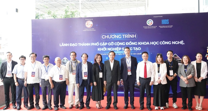 Bí thư Trần Lưu Quang: TPHCM sẽ hỗ trợ thuế để kêu gọi quỹ Abc88bet thể thao, casino trực tuyến, game slot, bắn cá mạo hiểm - Ảnh 1.