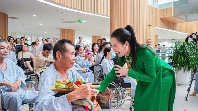 ‘Giai điệu kết nối yêu thương’: Liều thuốc tinh thần cho Abc8c9.com bắn cá hấp dẫn tại Bệnh viện Quân y 175- Ảnh 2.
