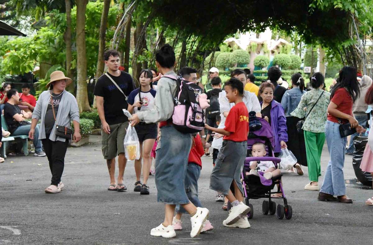 TPHCM rộn ràng lễ hội, nhiều khu vui chơi ưu đãi Tết Dương lịch 2026