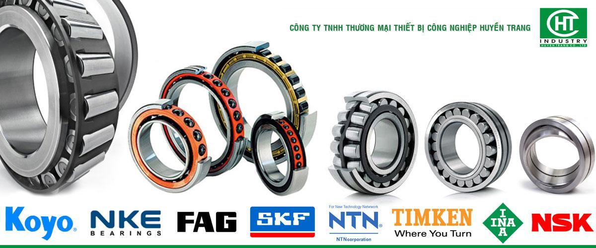 Các phương tiện lưu thông qua cầu Bình Phước 1 trên Quốc lộ 1. (Ảnh: Tiến Lực/TTXVN)