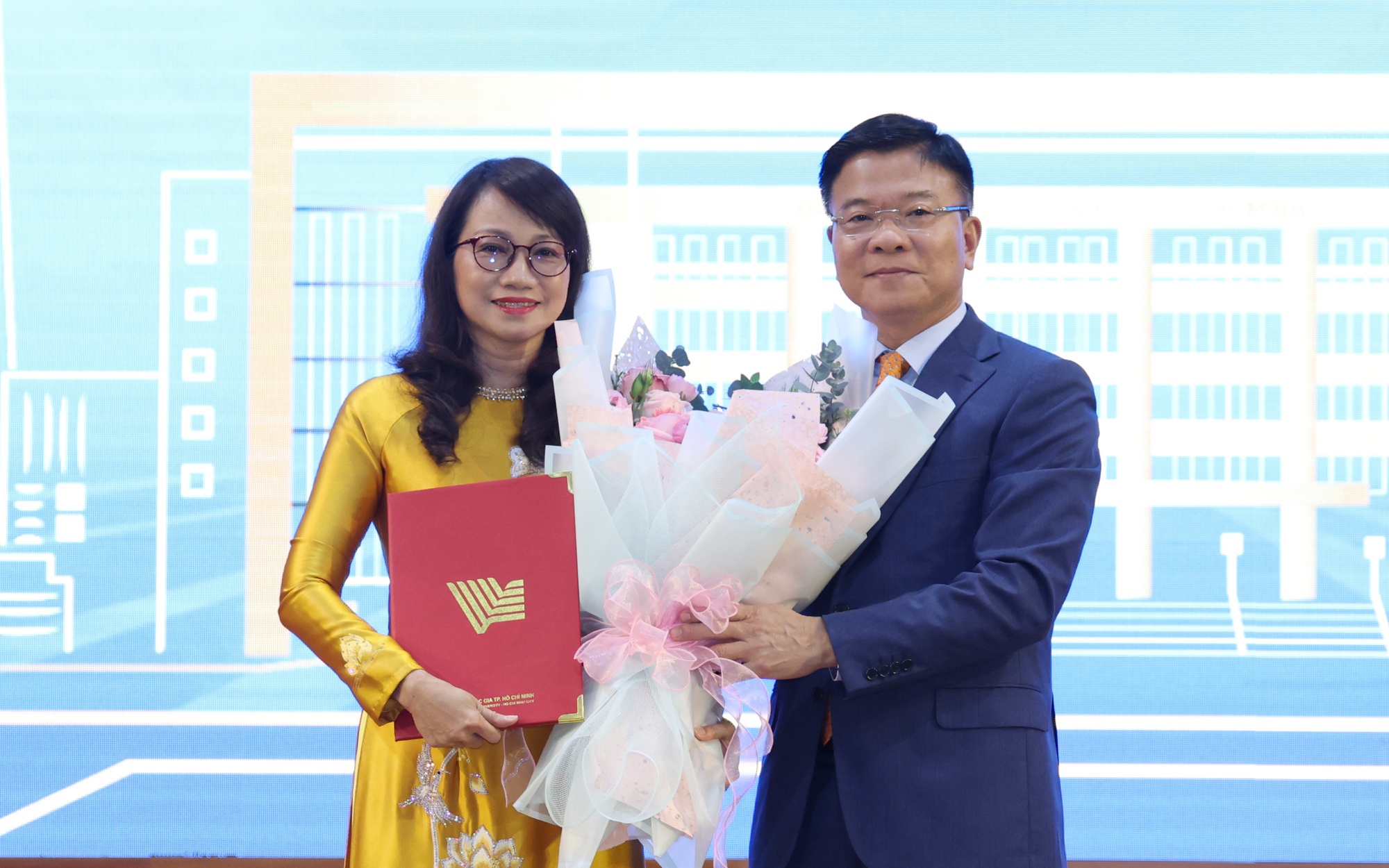 Phó Đăng Ký, Đăng Nhập ABC8 Bao Chặn Lê Thành Long trao quyết định bổ nhiệm Giám đốc Đại học Quốc gia TPHCM