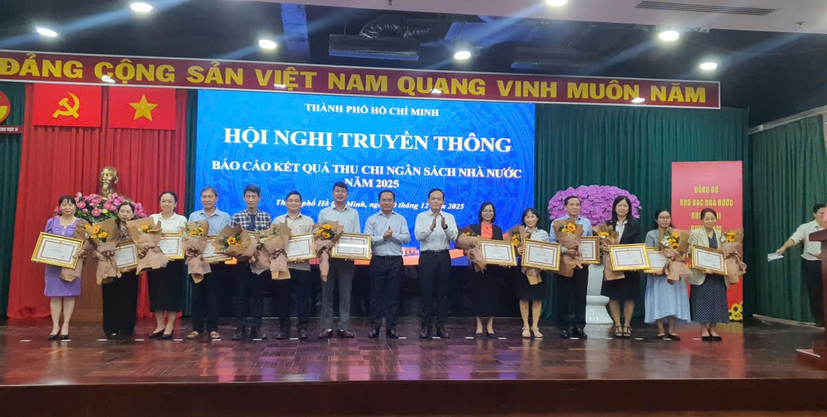 TP.HCM thu ngân sách năm 2025 đạt 785.000 tỉ đồng, vượt xa dự toán