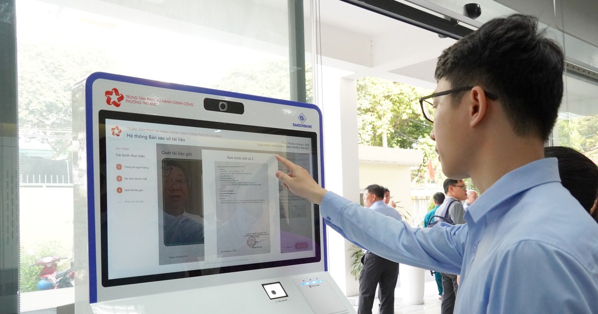 Ra mắt hệ thống kiosk thông minh giúp người dân tự thực hiện sao y