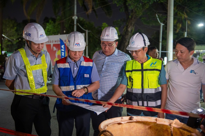 Xuyên đêm khoan địa chất, metro số 2 tăng tốc - Ảnh 2.