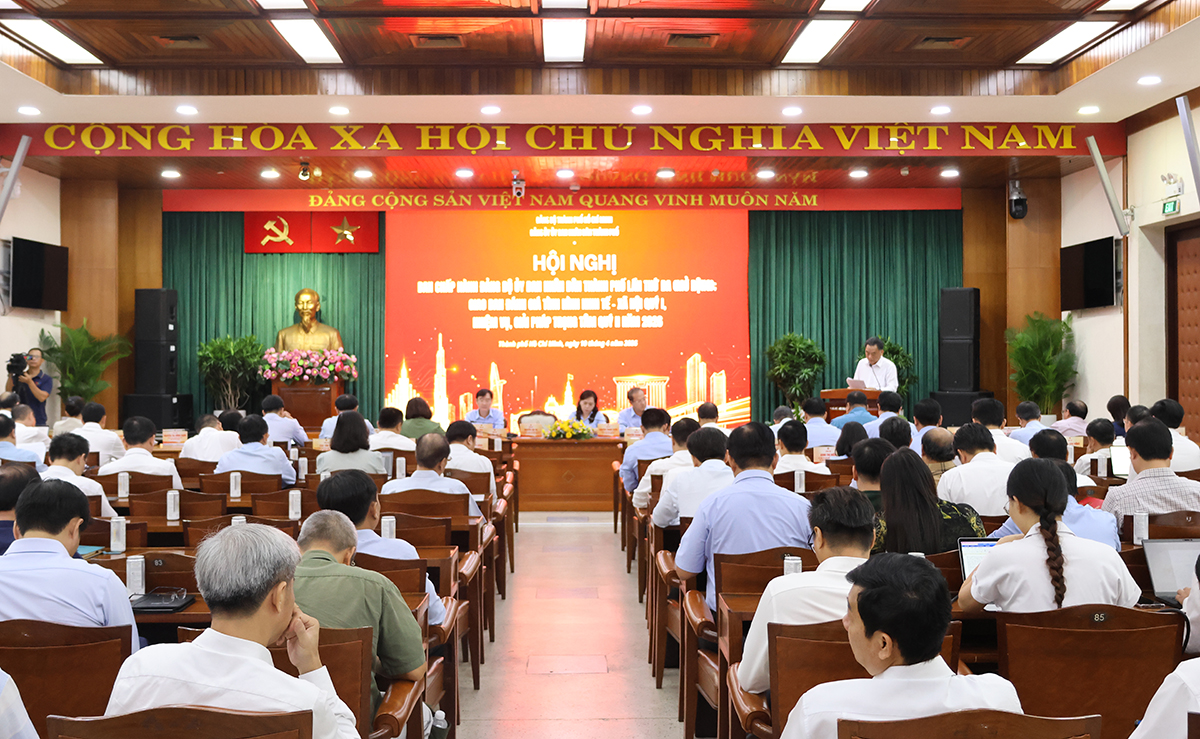 TP.HCM bàn giải pháp tháo gỡ các "điểm nghẽn" nội tại