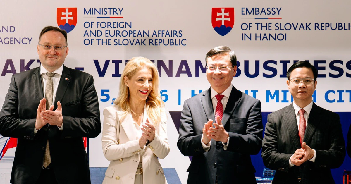 TP.HCM muốn cùng Slovakia kiến tạo hành lang tăng trưởng mới giữa châu Âu - ASEAN
