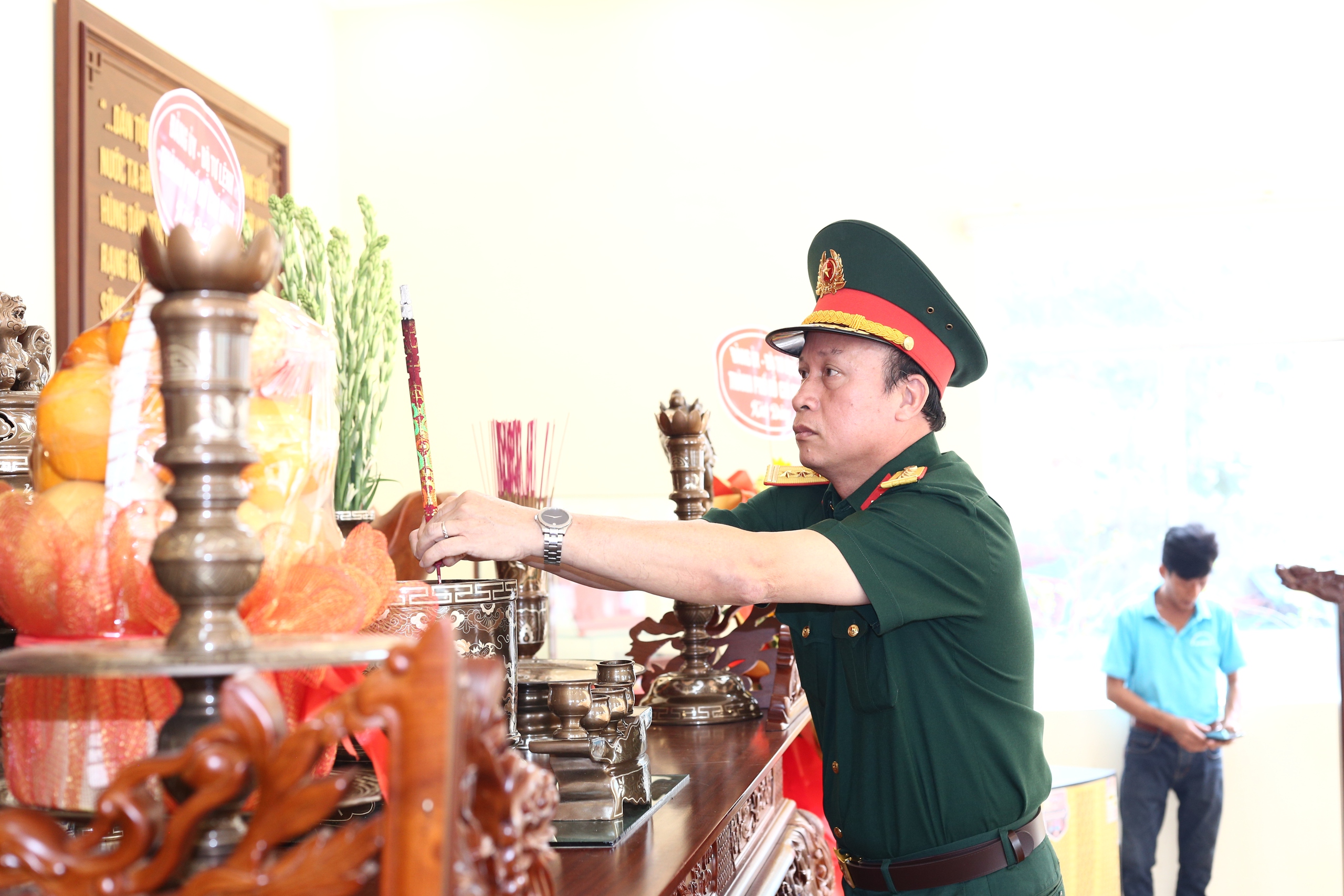 Bộ Tư lệnh TP.HCM tặng học bổng cho Abc88bet trải nghiệm miễn phí nghèo xã đảo Thạnh An - Ảnh 2.