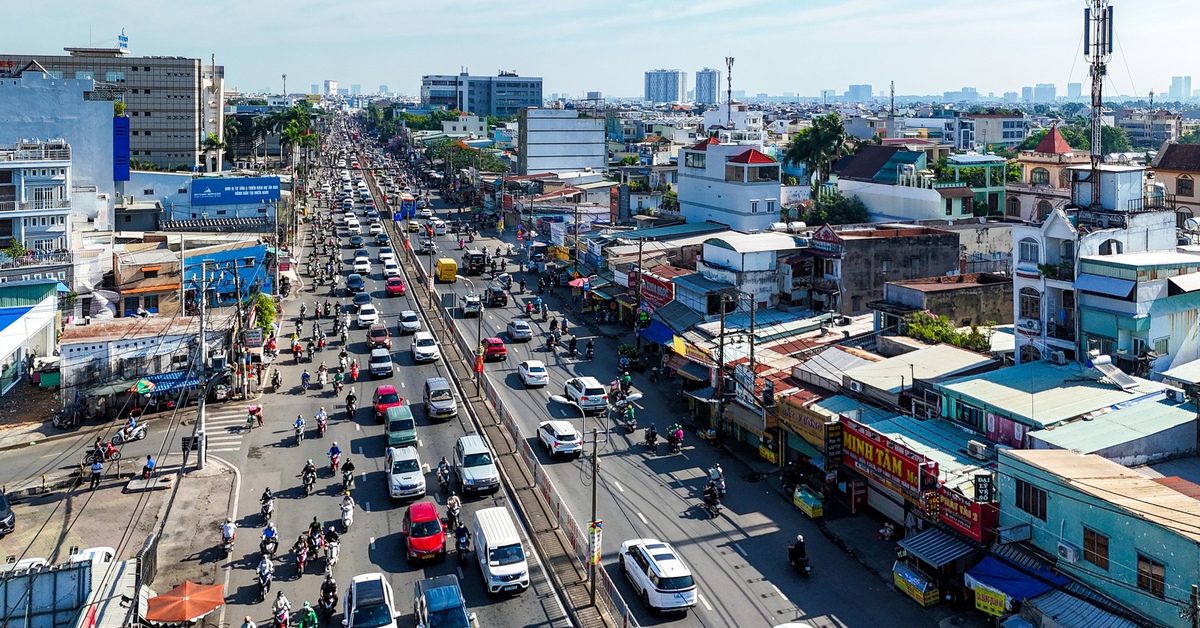 TP.HCM hỗ trợ người dân giải tỏa mặt bằng làm quốc lộ 13 nhằm kịp mốc ngày 30-7
