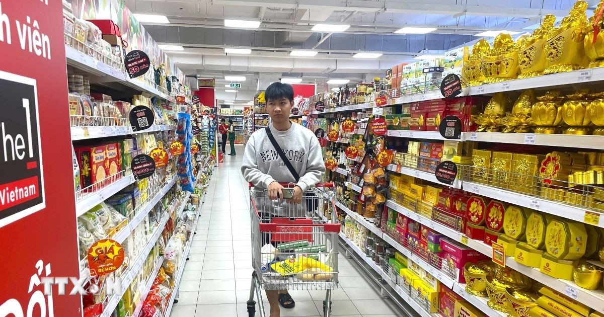 TP Hồ Chí Minh: Doanh thu bán lẻ hàng hóa tăng mạnh nhất trong vòng 1 năm