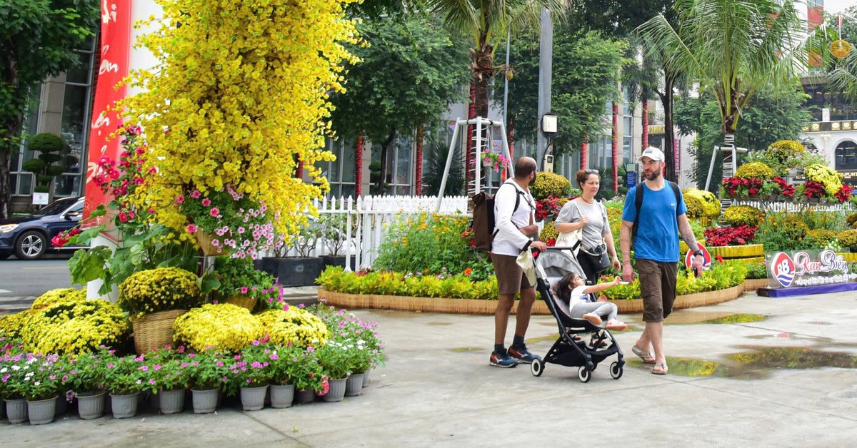 Sở Xây dựng TP.HCM: Tận dụng đất trống ở các phường làm tạm công viên, vườn hoa