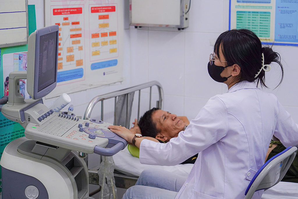 TP.HCM dự chi 2.507 tỉ đồng khám sức khỏe cho người dân năm 2026- Ảnh 1.